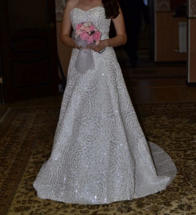 Продам свадебное платье