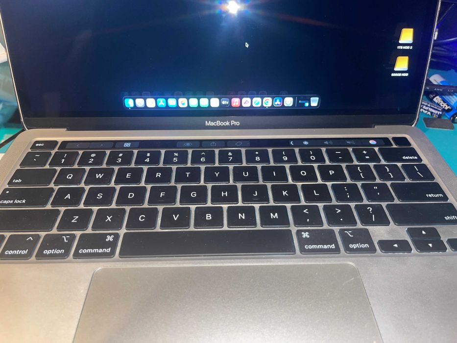 M1 MacBook Pro 13.3'' 8-CPU, 8-GPU, 8RAM, 512SSD