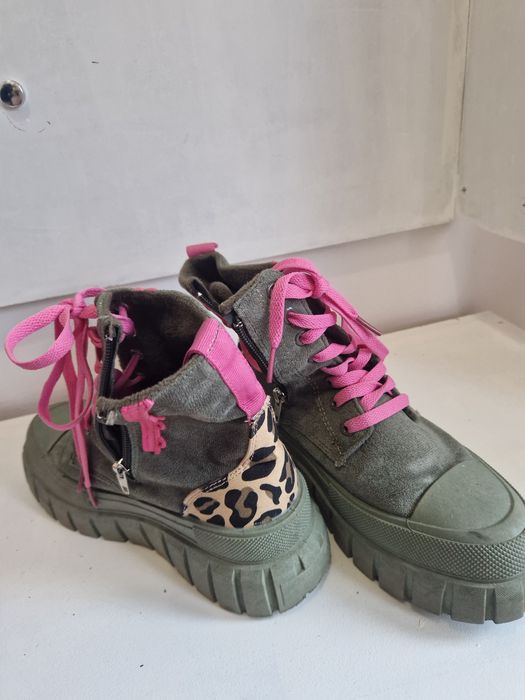 Боти с животински принт