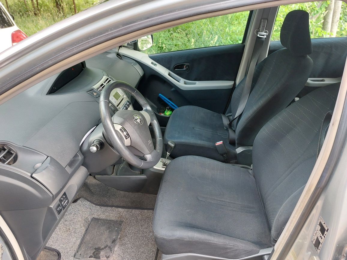 Toyota Yaris 1.4 D4D полуавтоматик