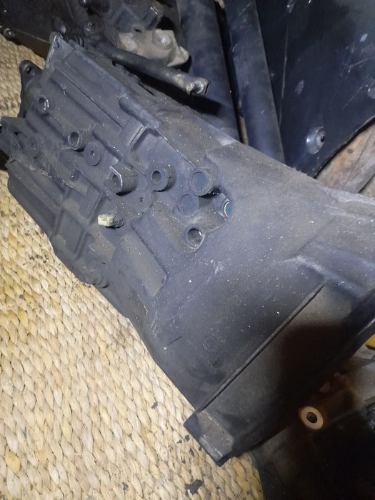 Скоростна кутия за бмв е46 320д