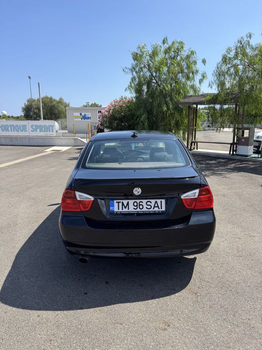 -BMW•e90•320i• 150cp