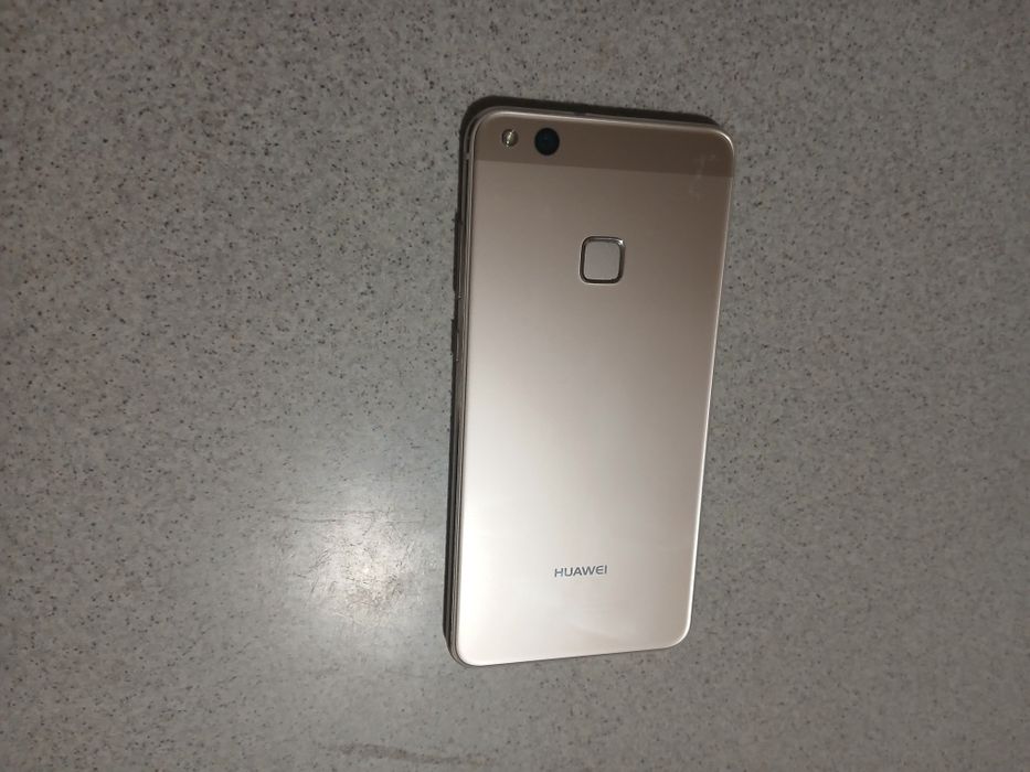 Huawei P10 lite Златист