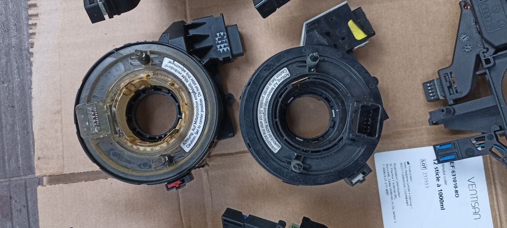 Maneta semnalizare / stergatoare / spira volan Golf 5 Touran Octavia 2