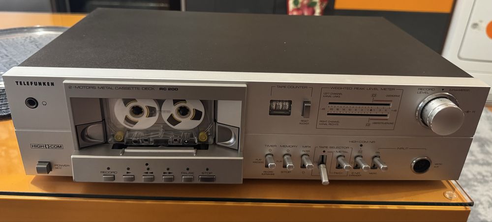 Касетен Дек TELEFUNKEN RC 200
