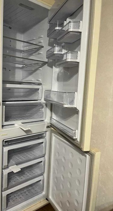 продам холодильник