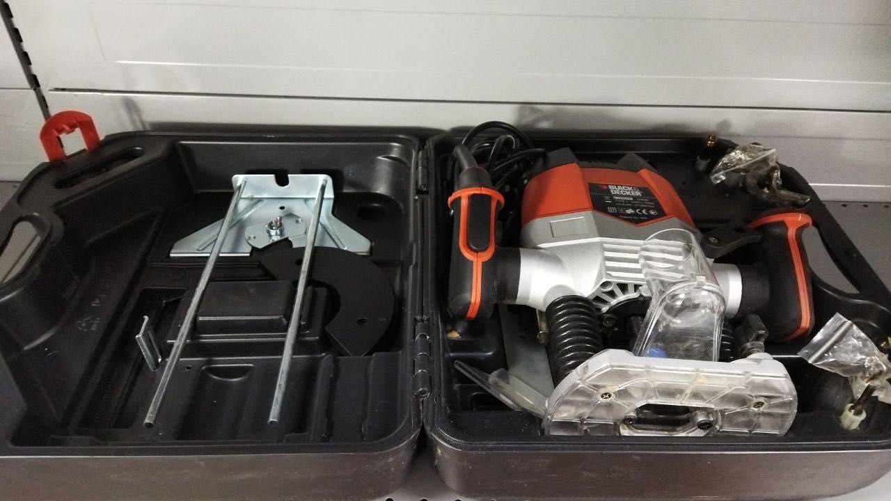 Freza Black & Decker KW900W 1200W - Cod 66751