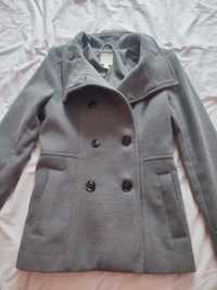 Късо палто h&m размер 34