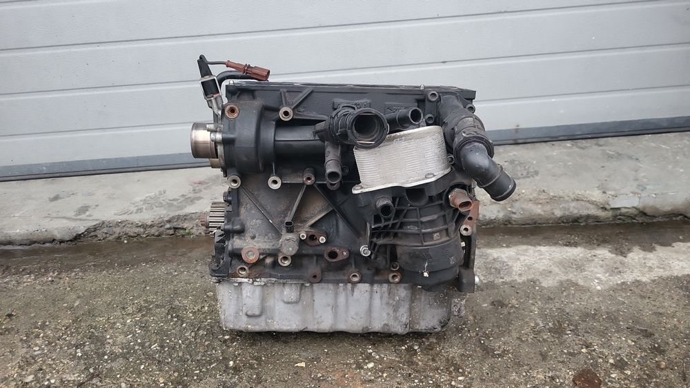 Vand Bloc Motor complet ambielat 1.6 CXX 04l 023A Passat B8,Golf 7