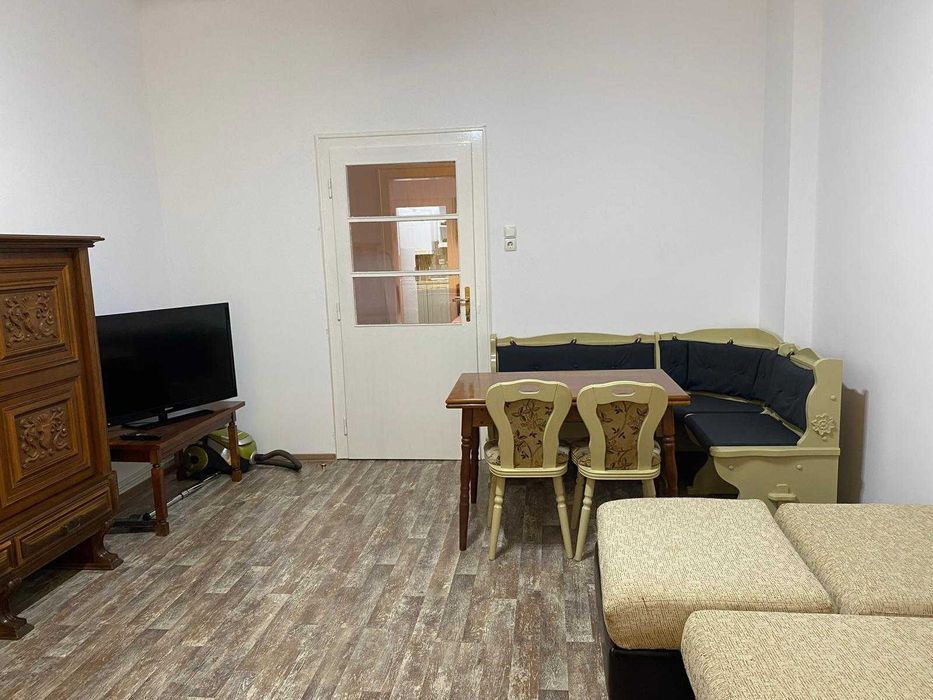 Inchiriez casa central mobilat si cu toate dotarile