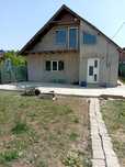 Vand sau schimb cu apartament