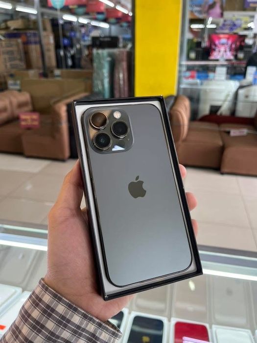 iPhone 13 PRO liber Retea cu 94% Bateria
