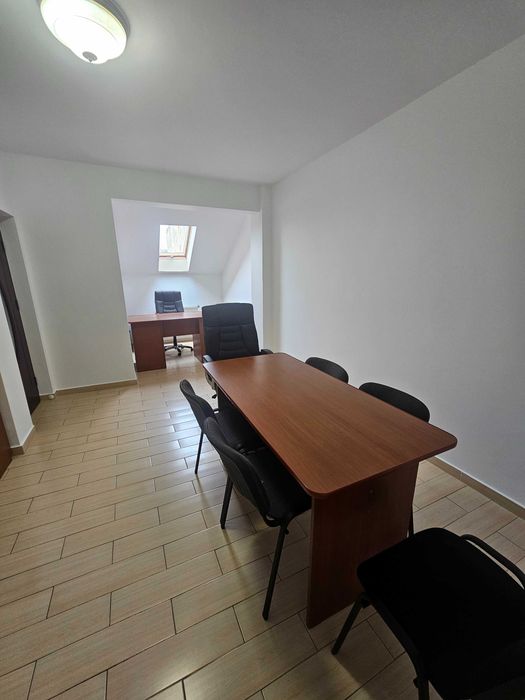 Ofer spre inchiriere spațiu comercial ultracentral