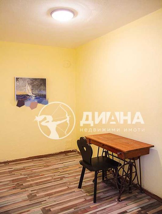 Продава се Етаж от къща в Пловдив, Център - 88 кв.м за 2023 €/кв.м - Снимка #5