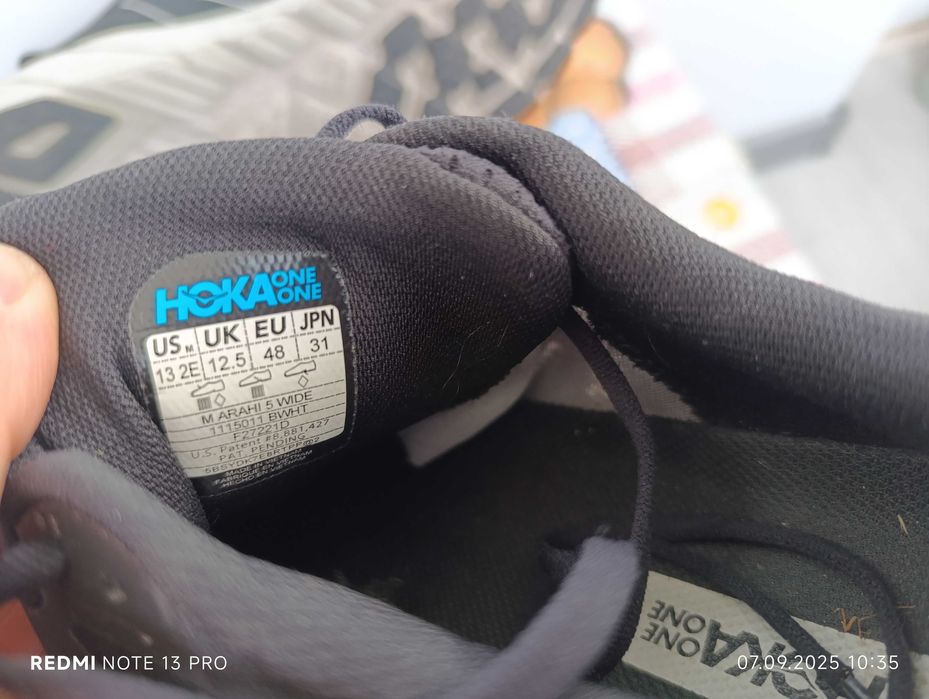 ''Hoka One One Arahi 5 Wide''оригинални маратонки 47 номер