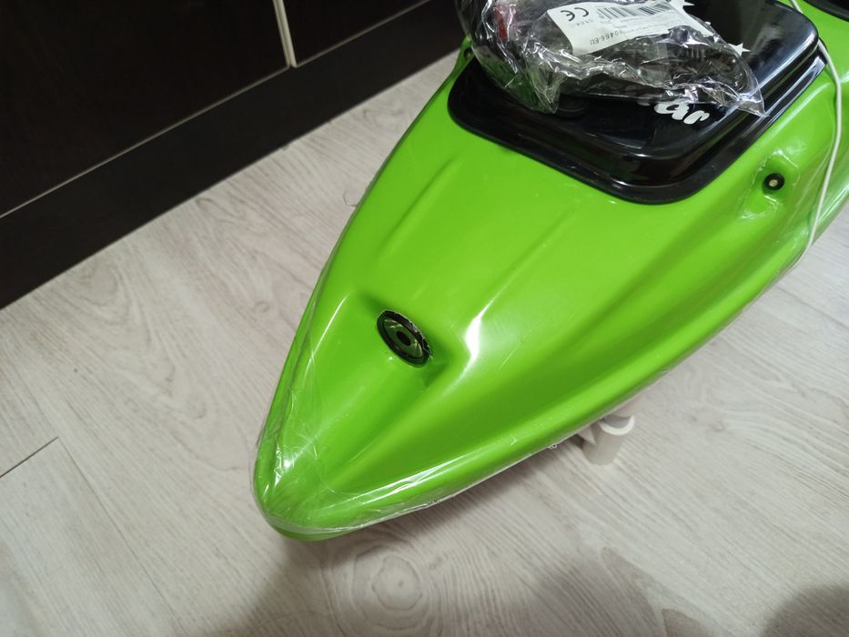 Vând navomodel/barcuta plantat