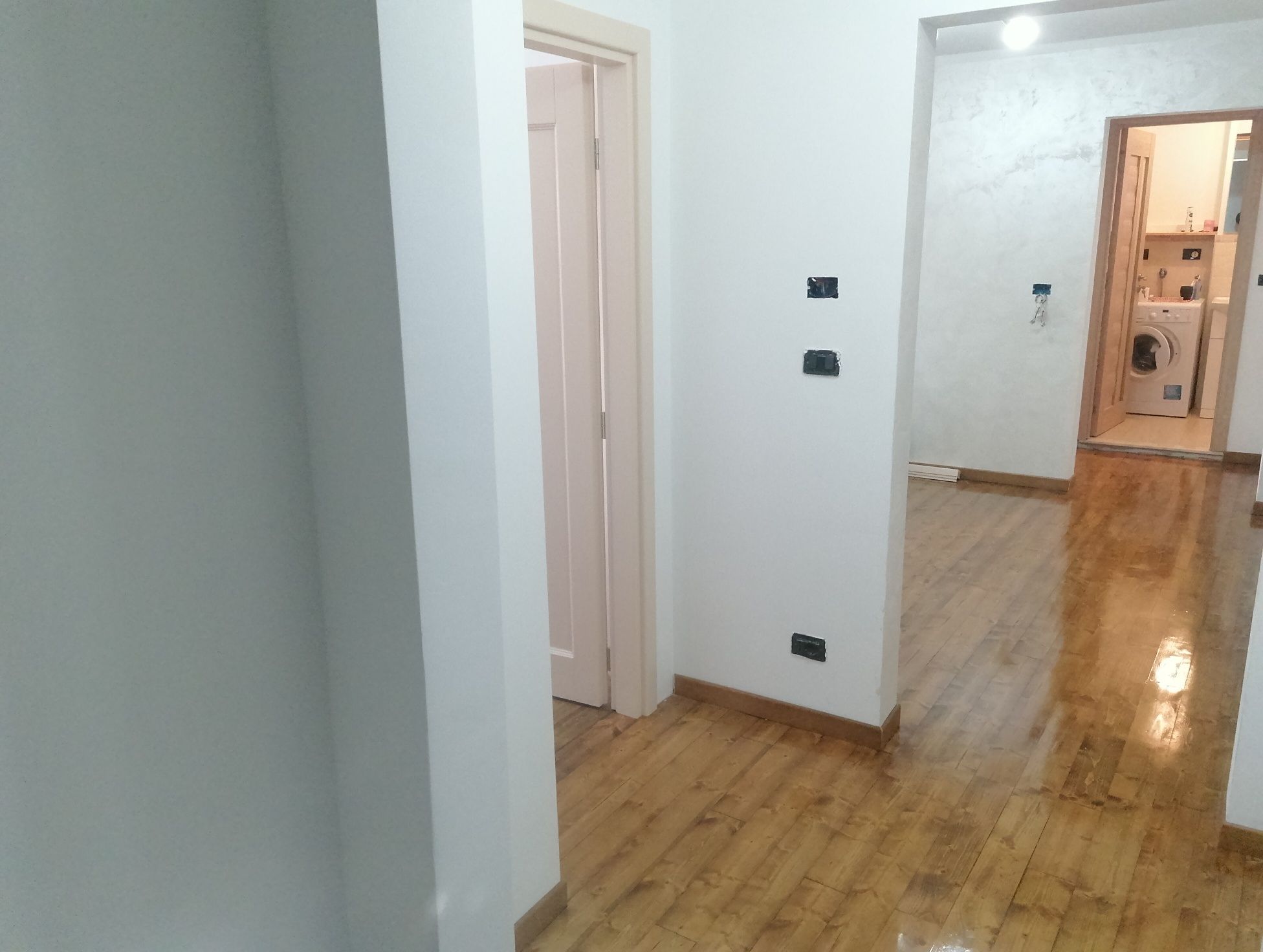 Vand apartament cu 2 camere Mărăței