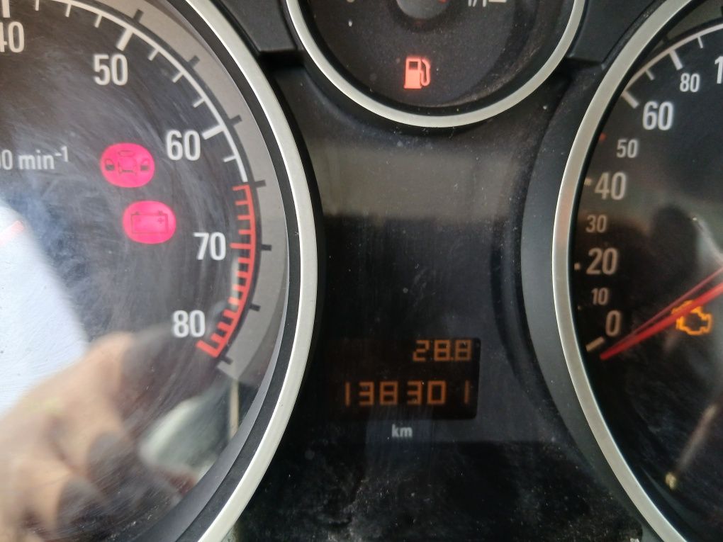 Опел Астра 1.6 бензин