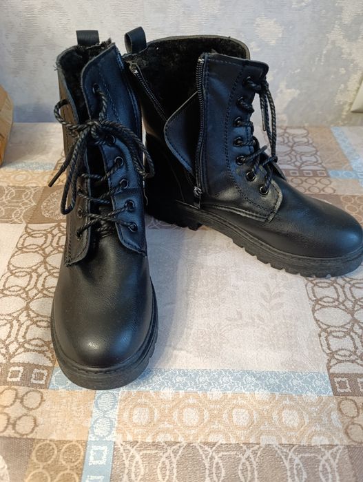 Продам сапожки осень