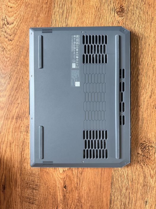 Laptop Lenovo LOQ 15,6”, i5-12450HX, 24 GB RAM, 1 TB SSD, RTX 4060 8GB