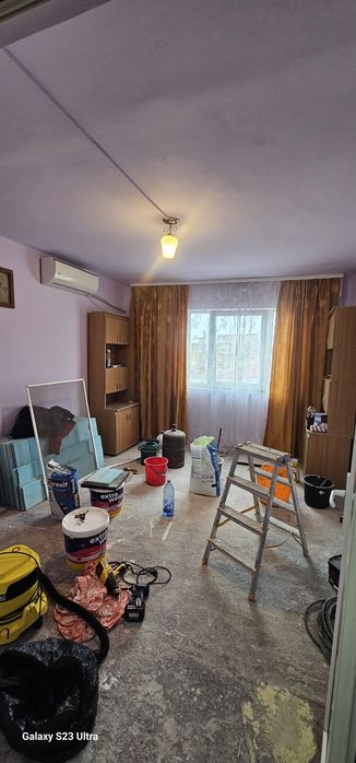 Garsoniera navodari c4 etaj 2