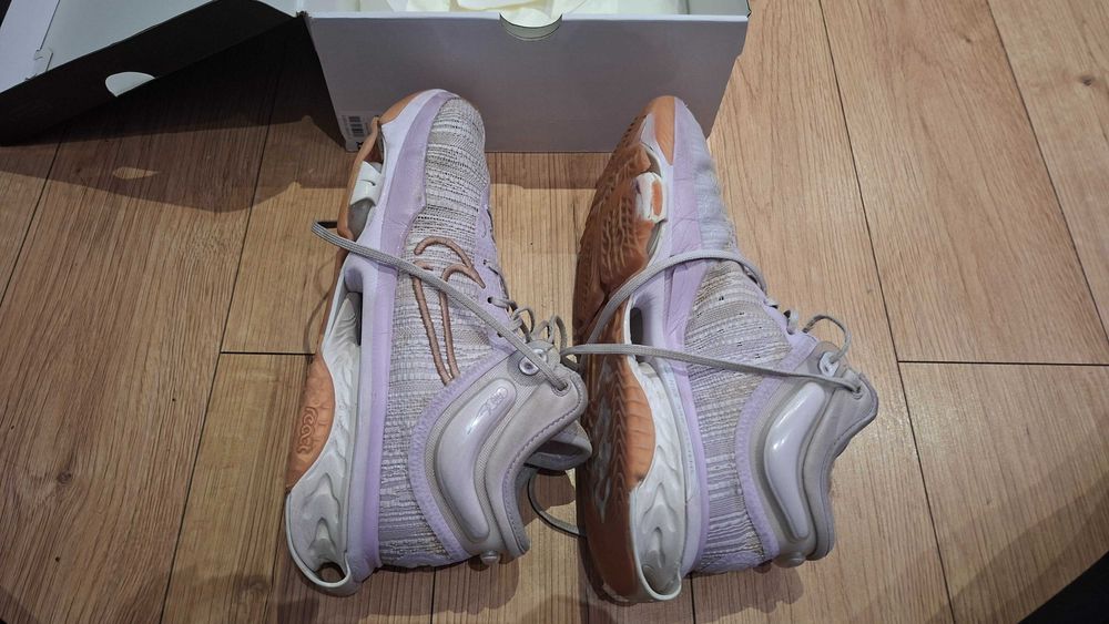 Маратонки Nike Air Zoom GT Jump 2