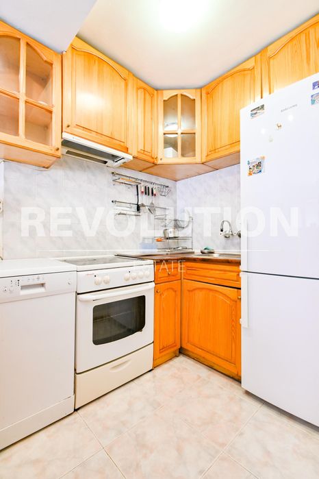 Дава се под наем Четиристаен апартамент в София, Витоша - 100 кв.м за 600 € - Снимка #1