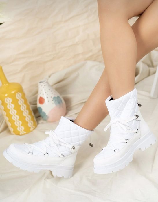 Ботинки женские угги