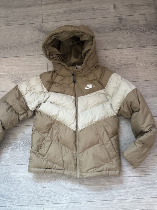 Дебело зимно яке Nike 137-147 размер