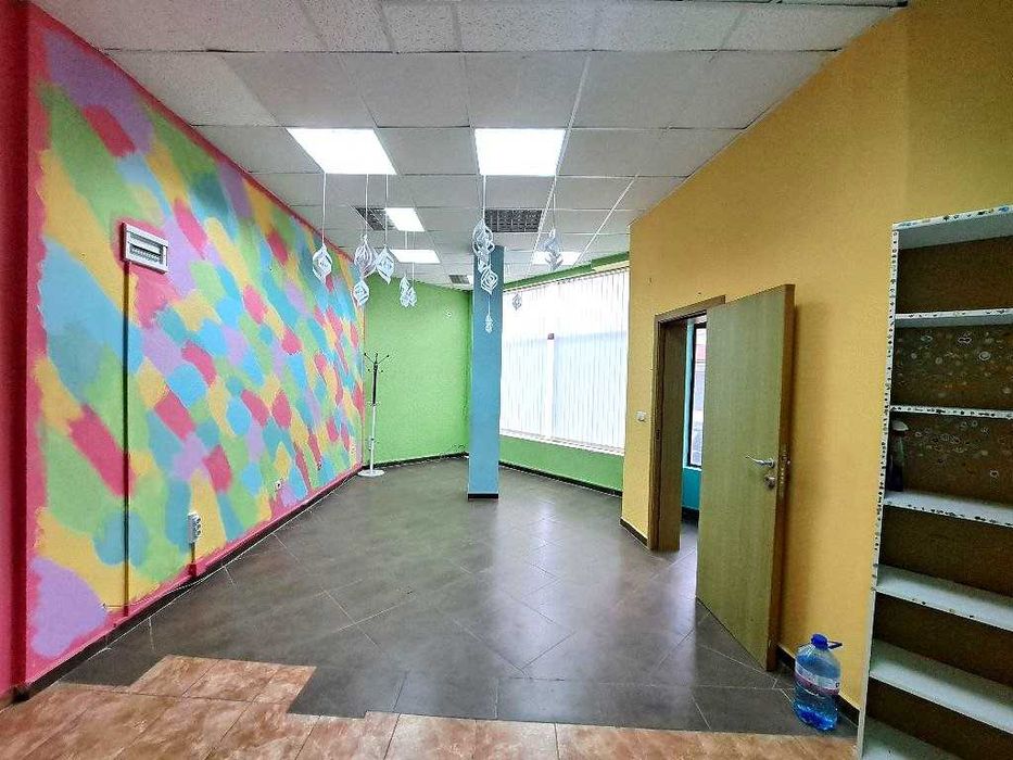 Под наем  офис Люлин център