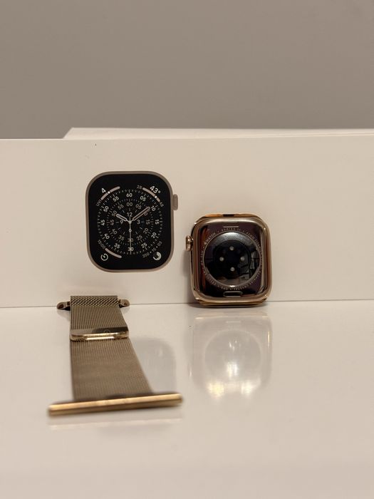 Apple Watch Series 11 Titanium 42 mm