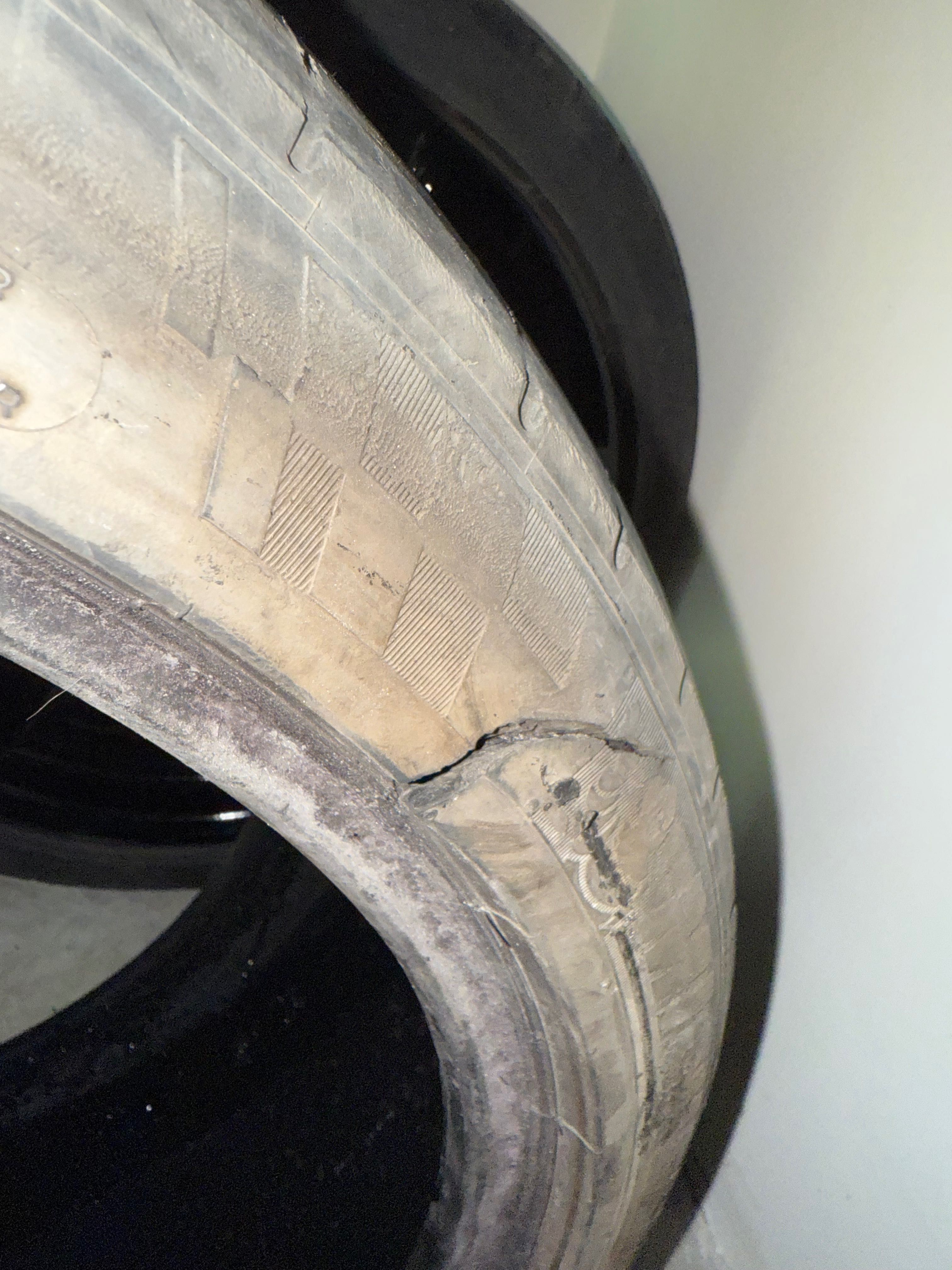 2 х 285 35 21 Michelin Pilot Super Sport гуми за BMW X5/X6 285/35/21