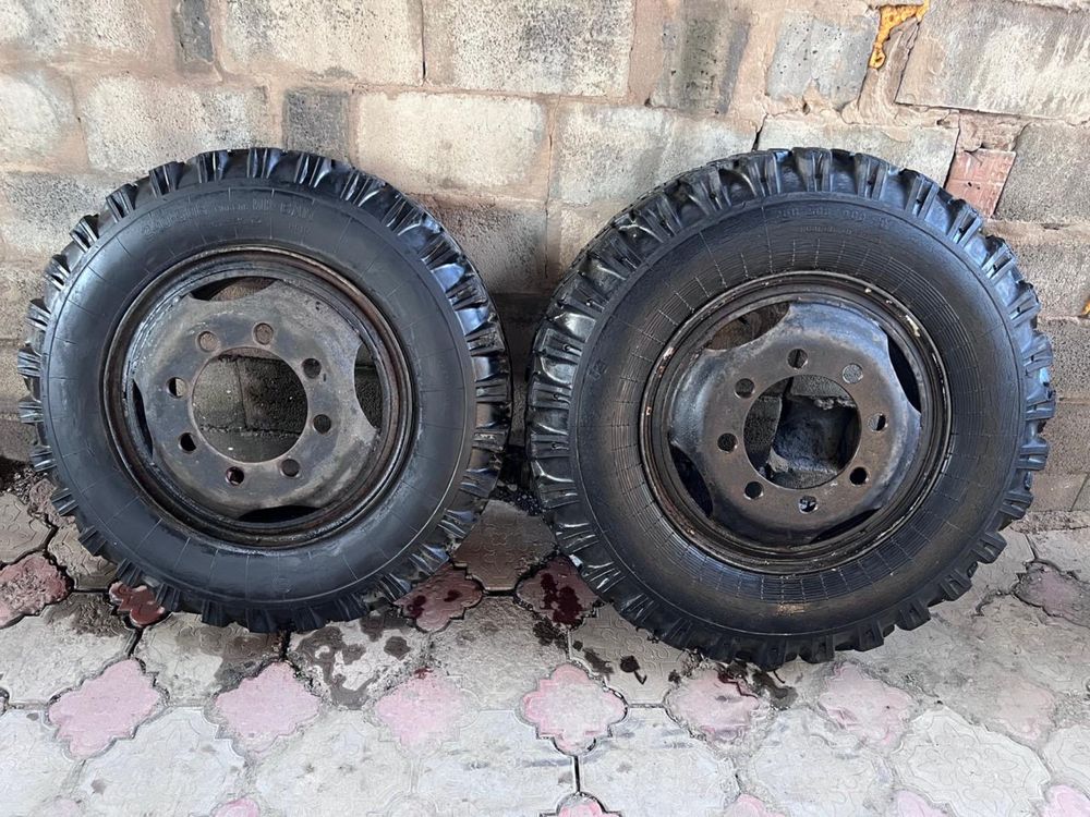 Продам шины и диски на зил