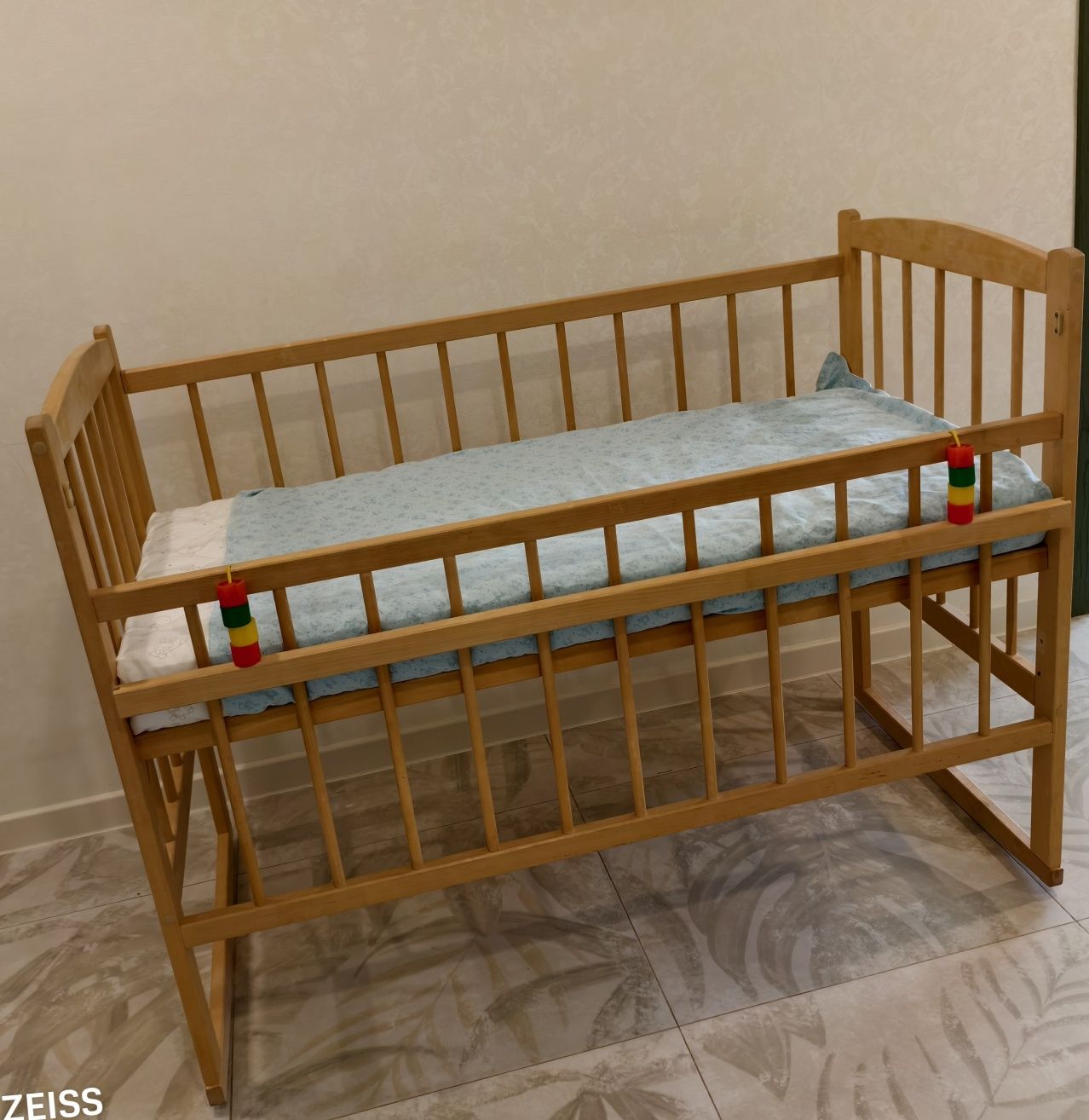 Кровать с матрасом