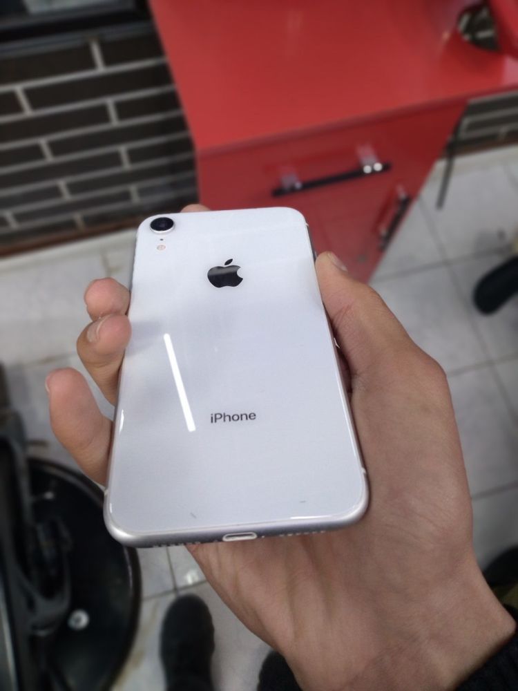 iPhone XR 128 gb emkost 91% Tozo telefon    tiki obmen A 53 yoki A 33