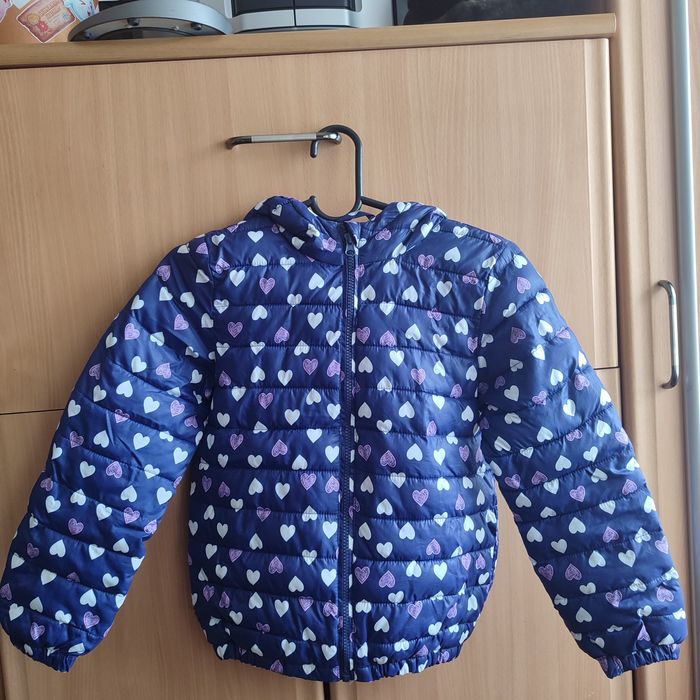 Продам осенние куртки