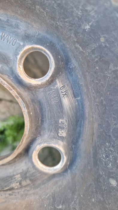 Джанти 15" 5х100  със зимни гуми 185 60 15 vw polo