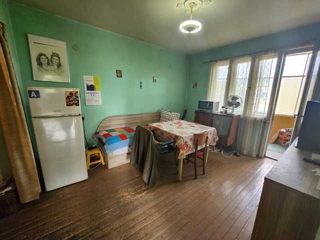 Продава се Четиристаен апартамент в Търговище, Център - 111 кв.м за 942 €/кв.м - Снимка #2