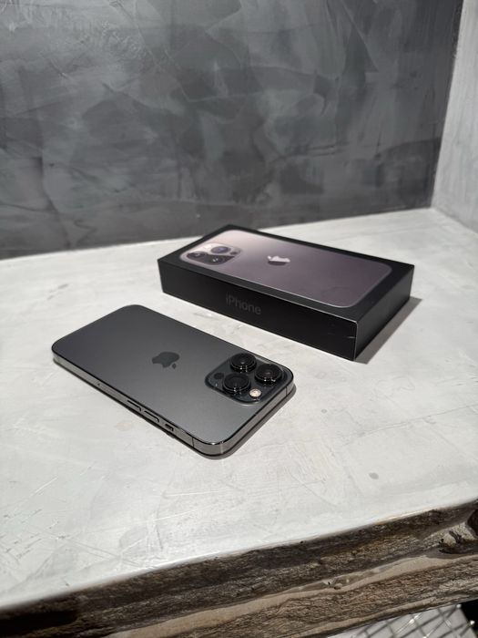 КАТО ЧИСТО НОВ Iphone 13 Pro, 100% батерия