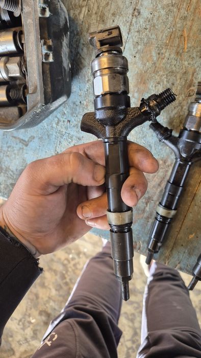 Дюзи Denso за Тойота Корола,Авенсис, РАВ4 2.0 D-4D 116КС