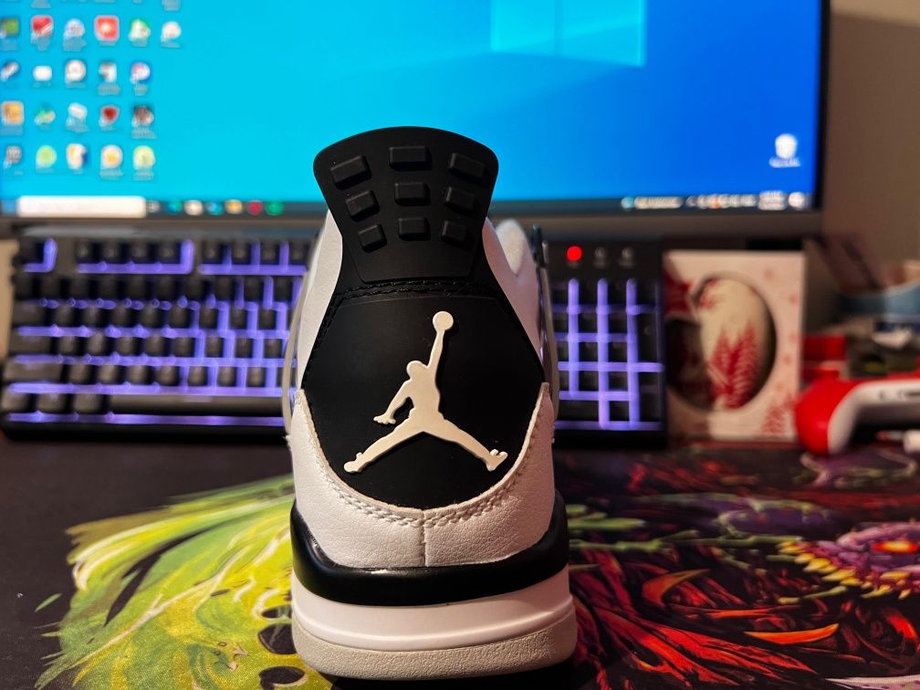 Air Jordan 4 Retro Military Black 43