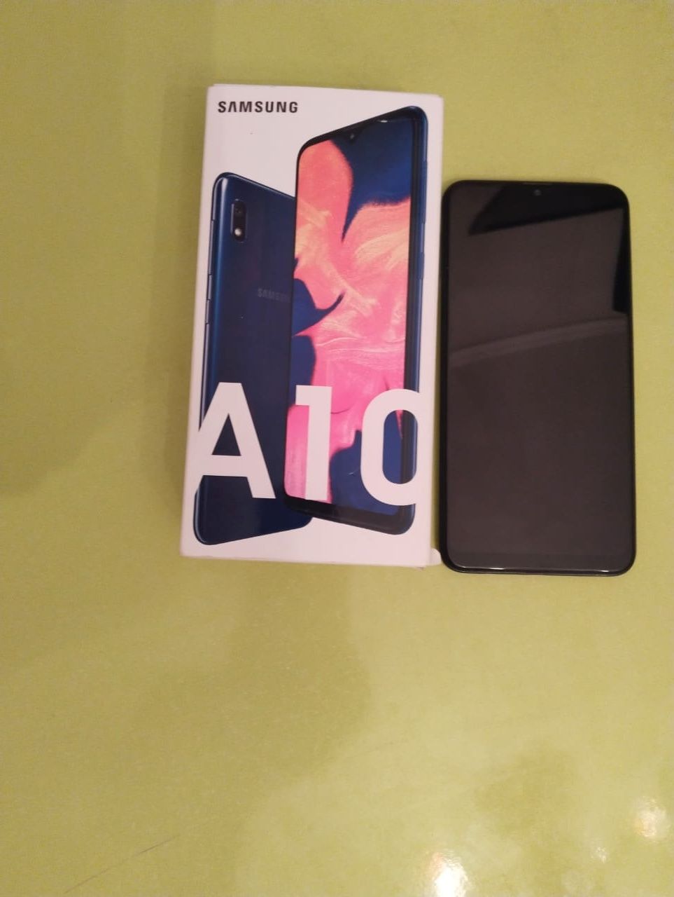 Samsung A10, Самсунг А10 В хорошем состояний