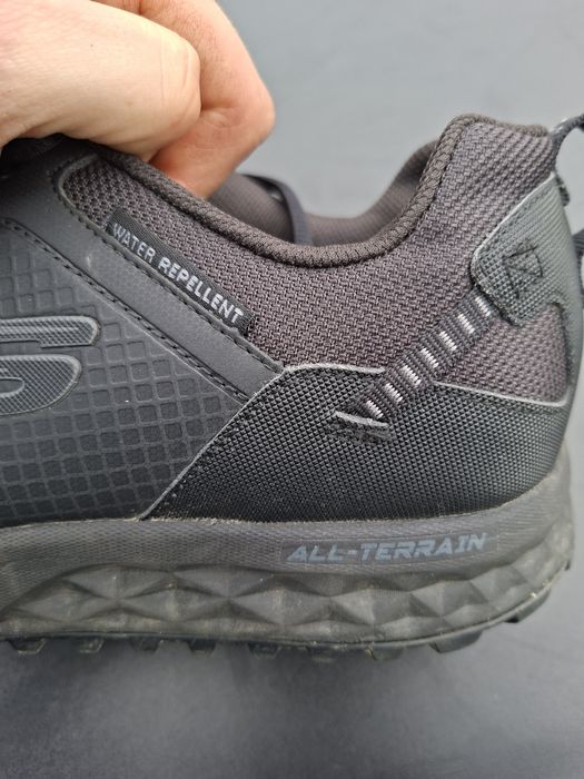 Мъжки маратонки Skechers trail sport
189.00 лв.
Мъжки маратонки Skeche