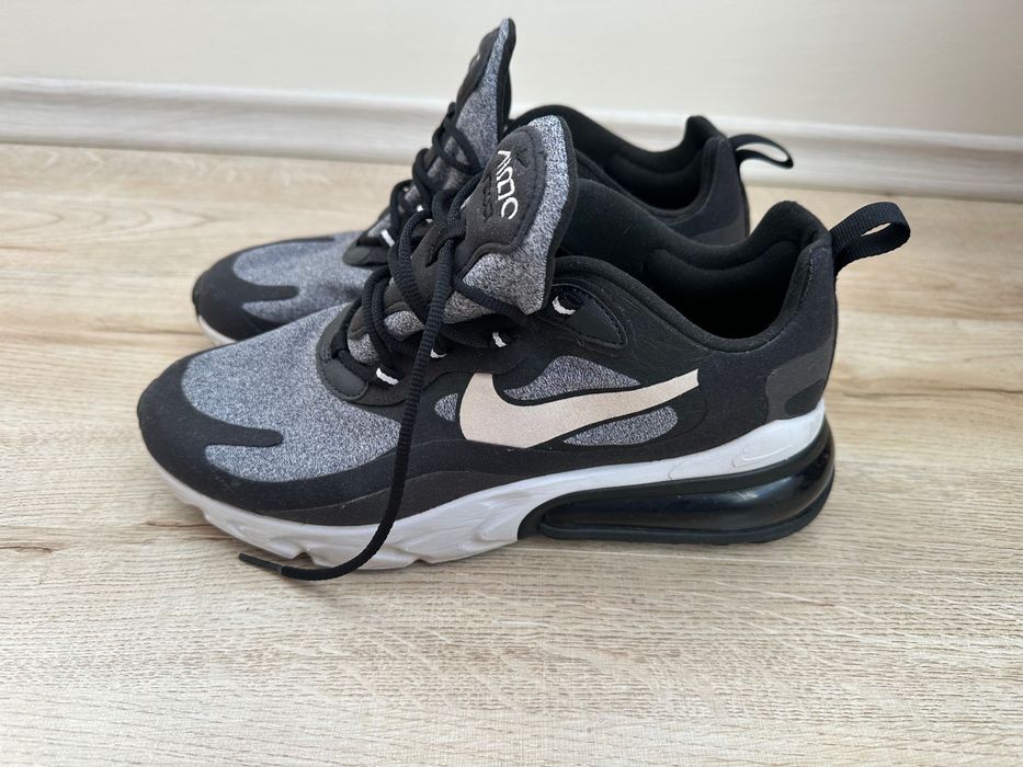 Маратонки NIKE AIR MAX 270 REACT