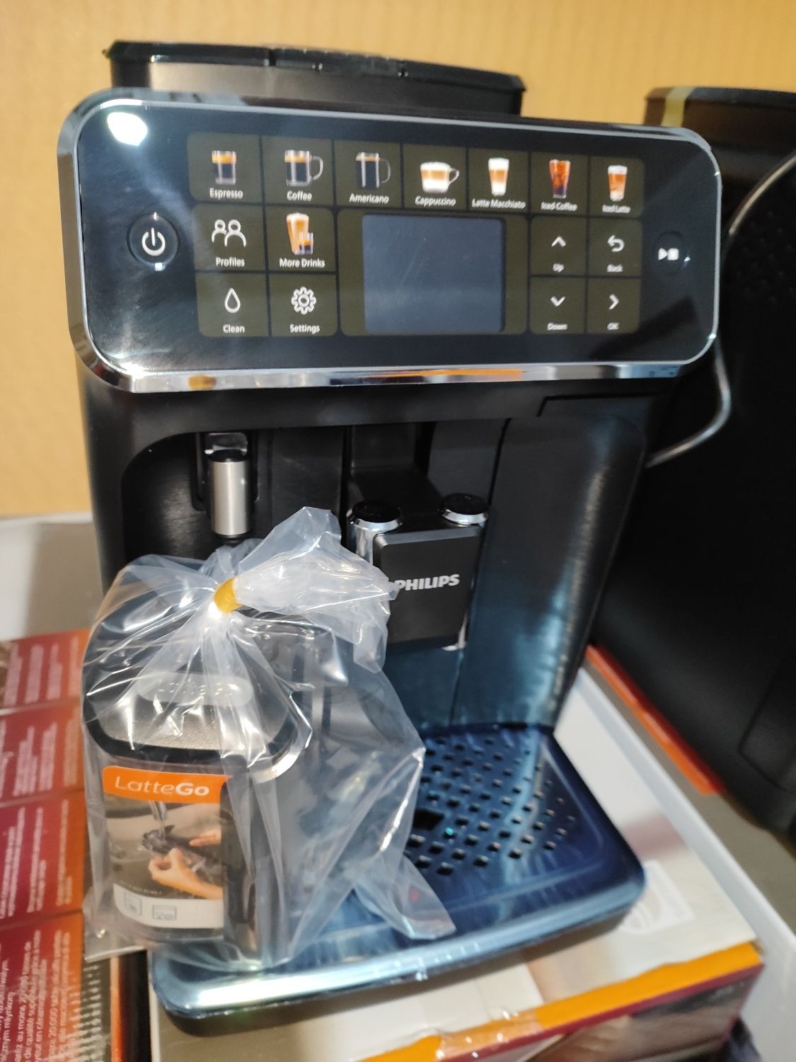 Espressor automat Philips Seria 5500 2xAquaclean bonus