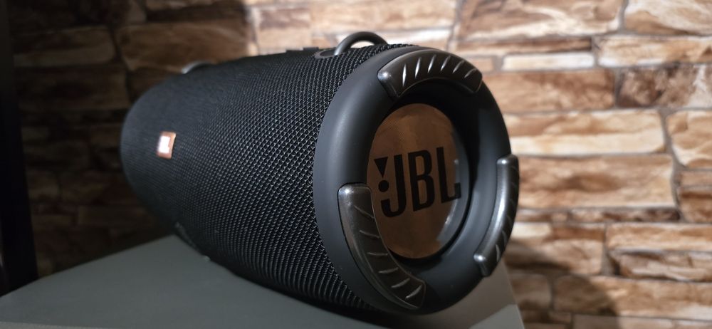 JBL. 2X30W С ФМ радио