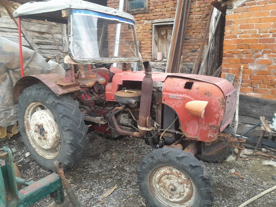 Vand tractor 32 cai