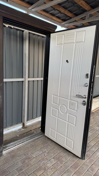 Входной дверь металюкс