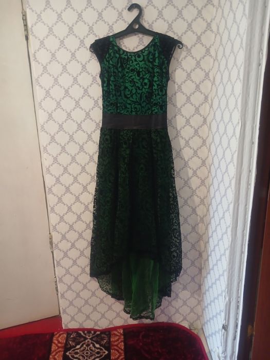 Вечерные платья на свадьбу,мероприятие и т.д