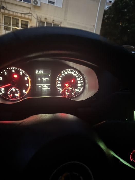 Vand Volkswagen Jetta 1.2 benzina